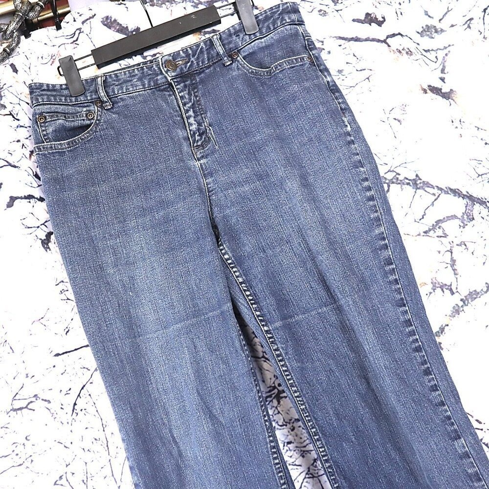 MED WASH STRETCH JEANS 10 Geoffrey Beene Sport Straight Leg Mid Rise Classic Y2K
